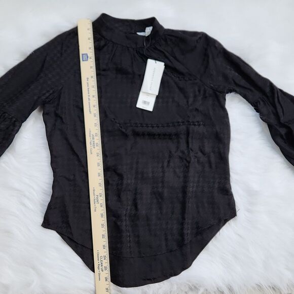 Veronica Beard NWT Cicely Silk-satin Blouse Long Sleeve Black Houndstooth Size 6 - Picture 10 of 11